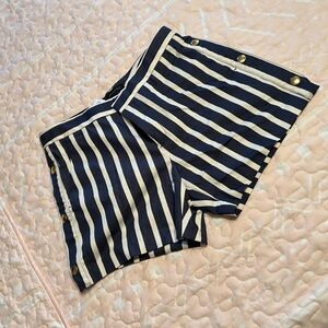 Banana Republic NWT Navy White Striped Ryan Shorts Size 6